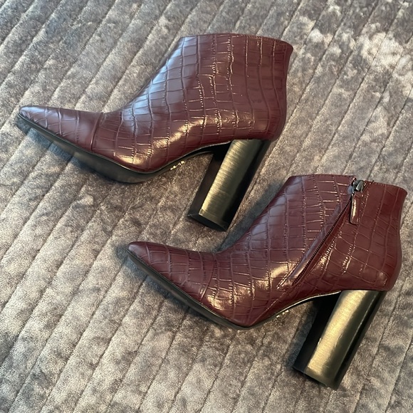 Pour La Victoire Ankle Boots EUC - Picture 2 of 7